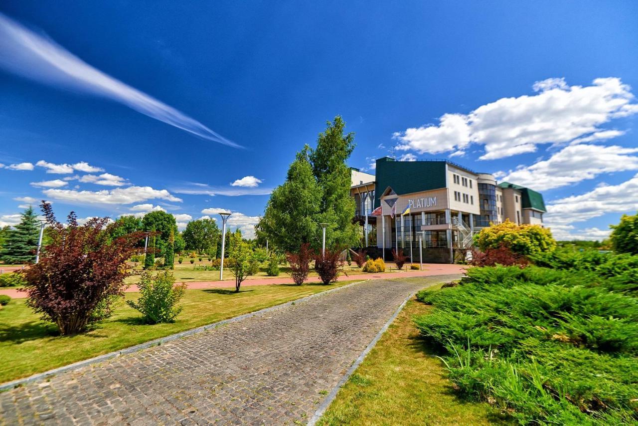 Platium Spa&Resort Kozyn Exterior foto